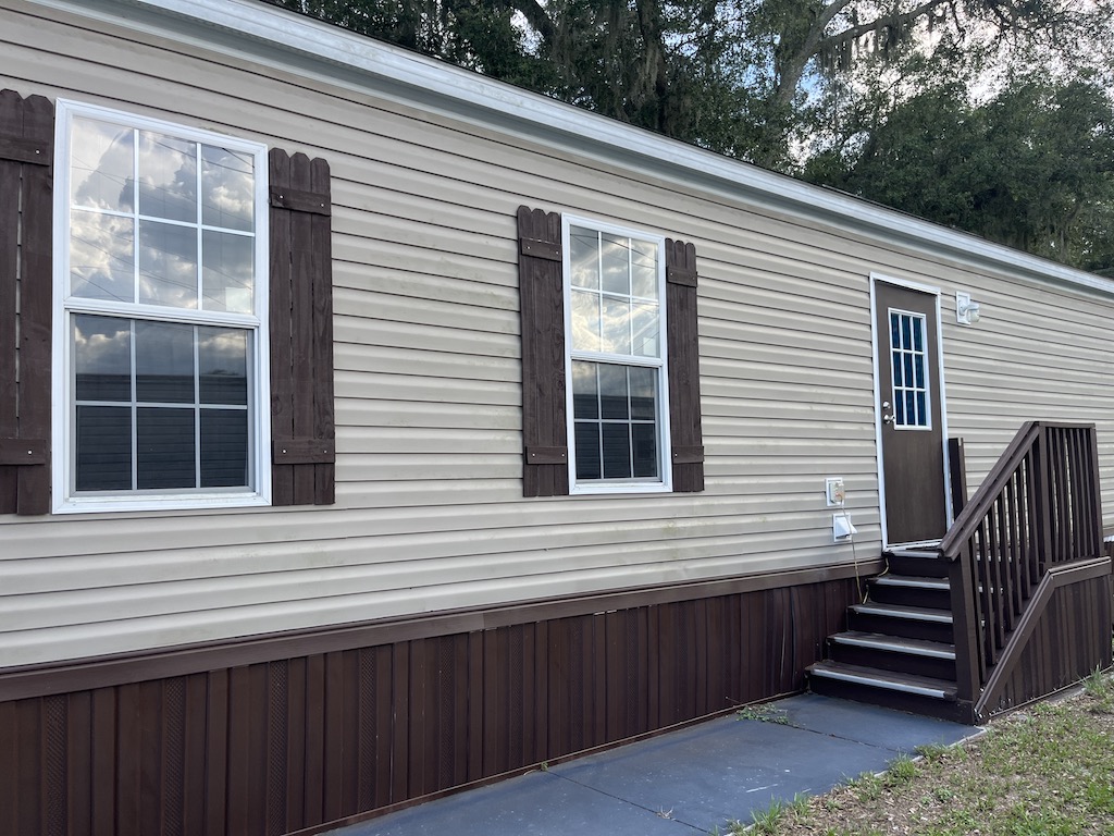 SIDE VIEW4 • Pelican's Nest Mobile Home Sales